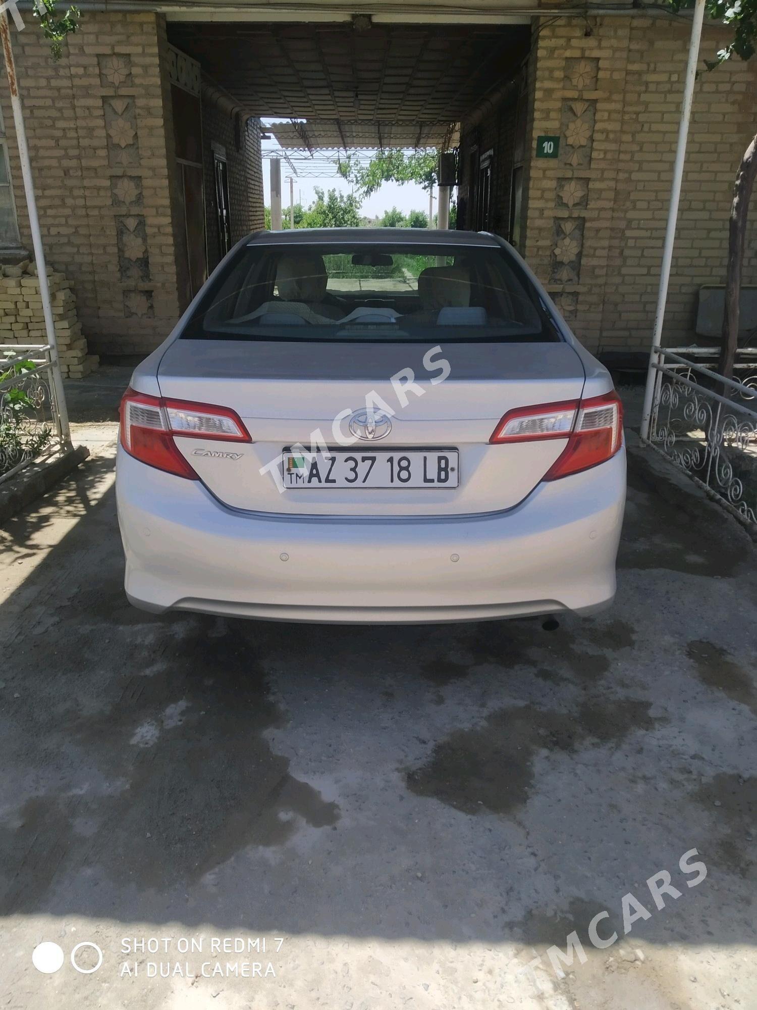 Toyota Camry 2012 - 215 000 TMT - Çärjew - img 7
