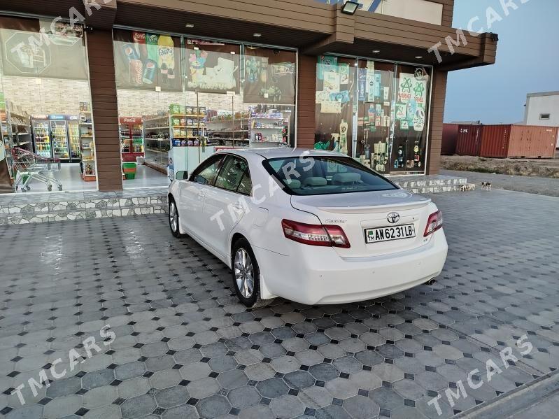 Toyota Camry 2010 - 170 000 TMT - Мары - img 3