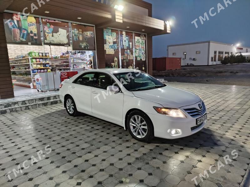Toyota Camry 2010 - 170 000 TMT - Мары - img 6