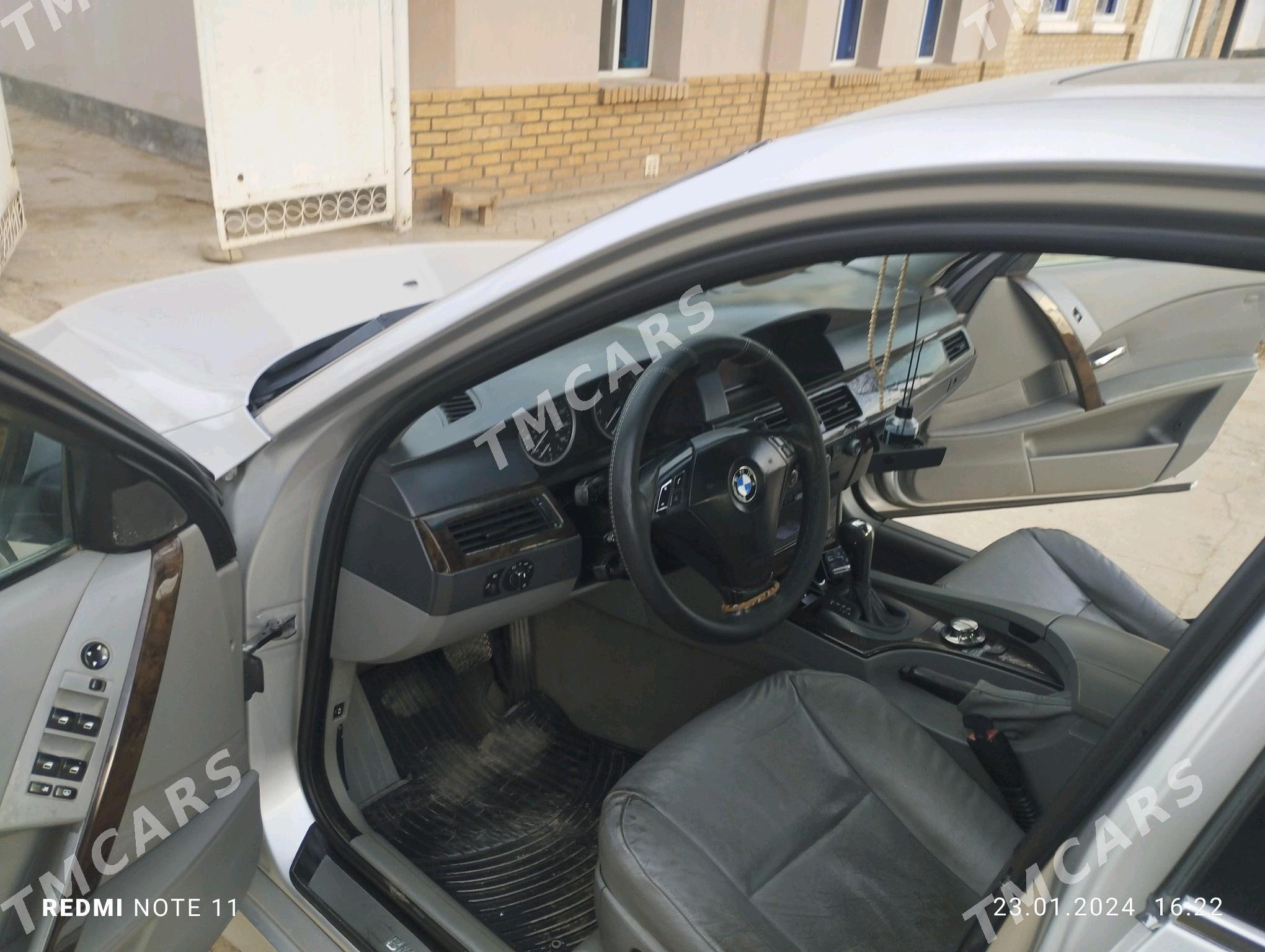 BMW E60 2004 - 140 000 TMT - Байрамали - img 3