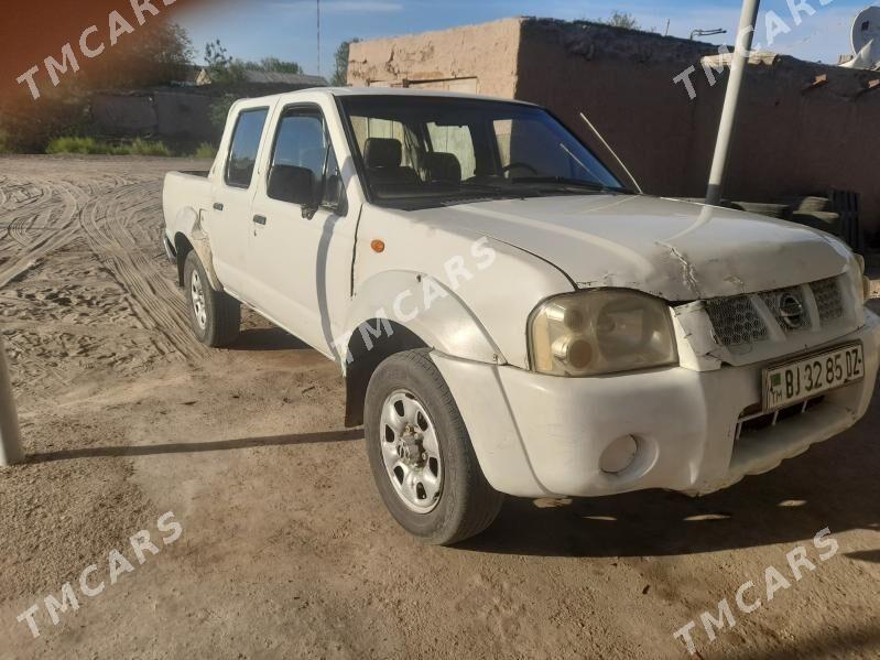 Nissan Navara 2004 - 60 000 TMT - Boldumsaz - img 2