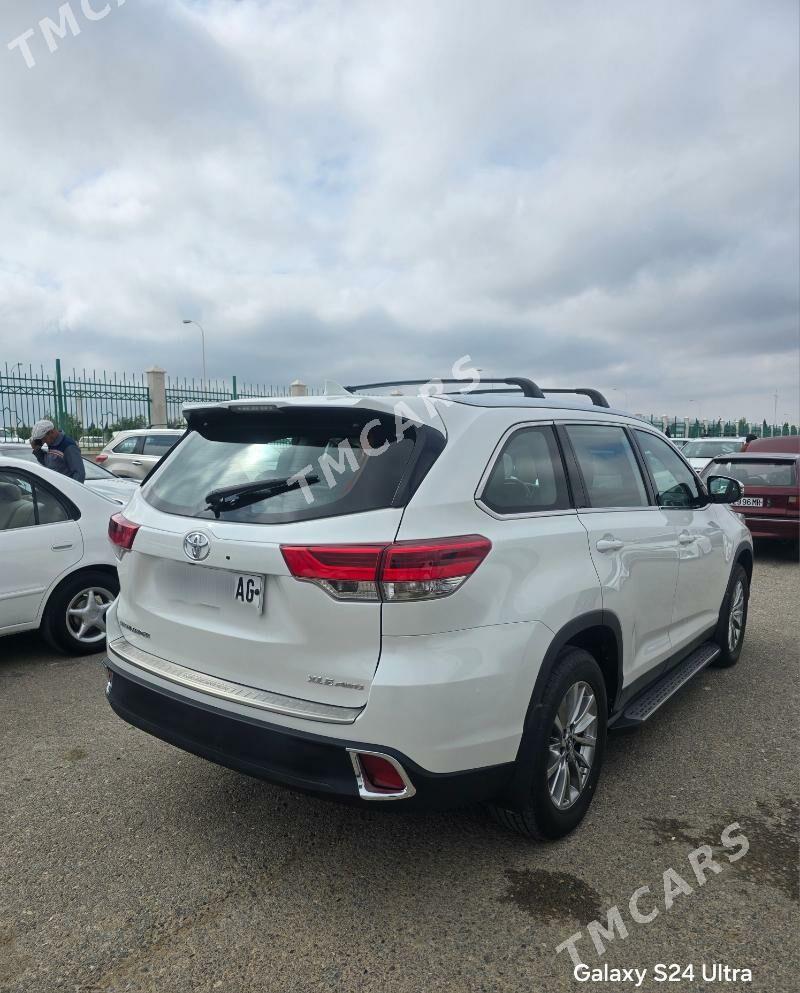Toyota Highlander 2019 - 450 000 TMT - Мары - img 2