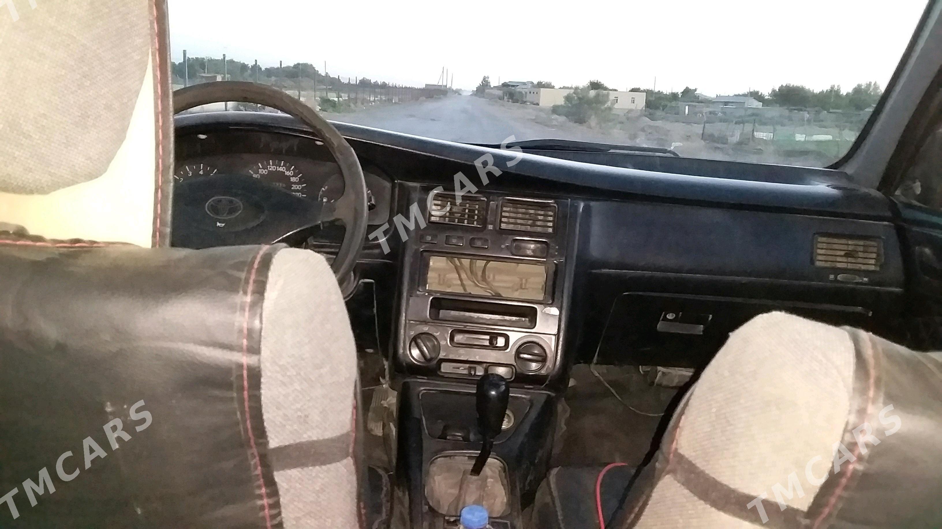 Toyota Carina 1994 - 40 000 TMT - Сейди - img 4