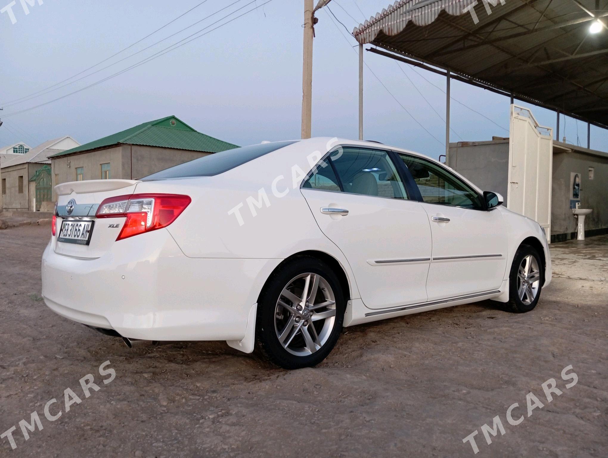 Toyota Camry 2012 - 215 000 TMT - Теджен - img 5
