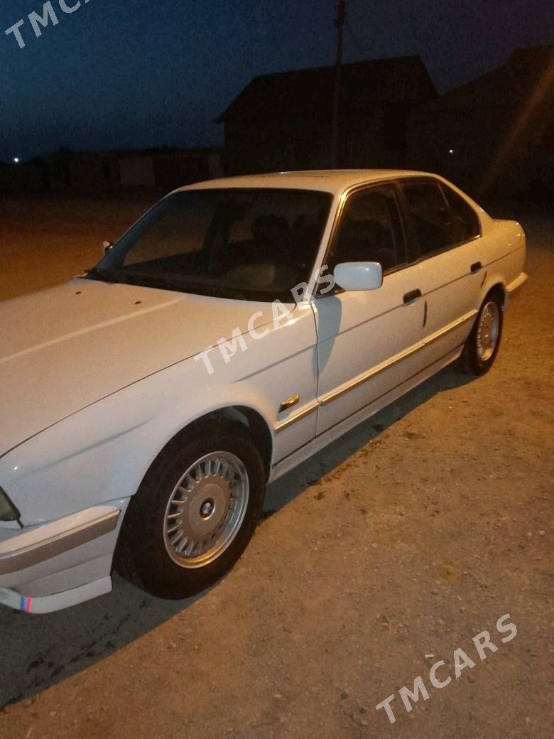 BMW 525 1994 - 70 000 TMT - Ýaşlyk - img 2