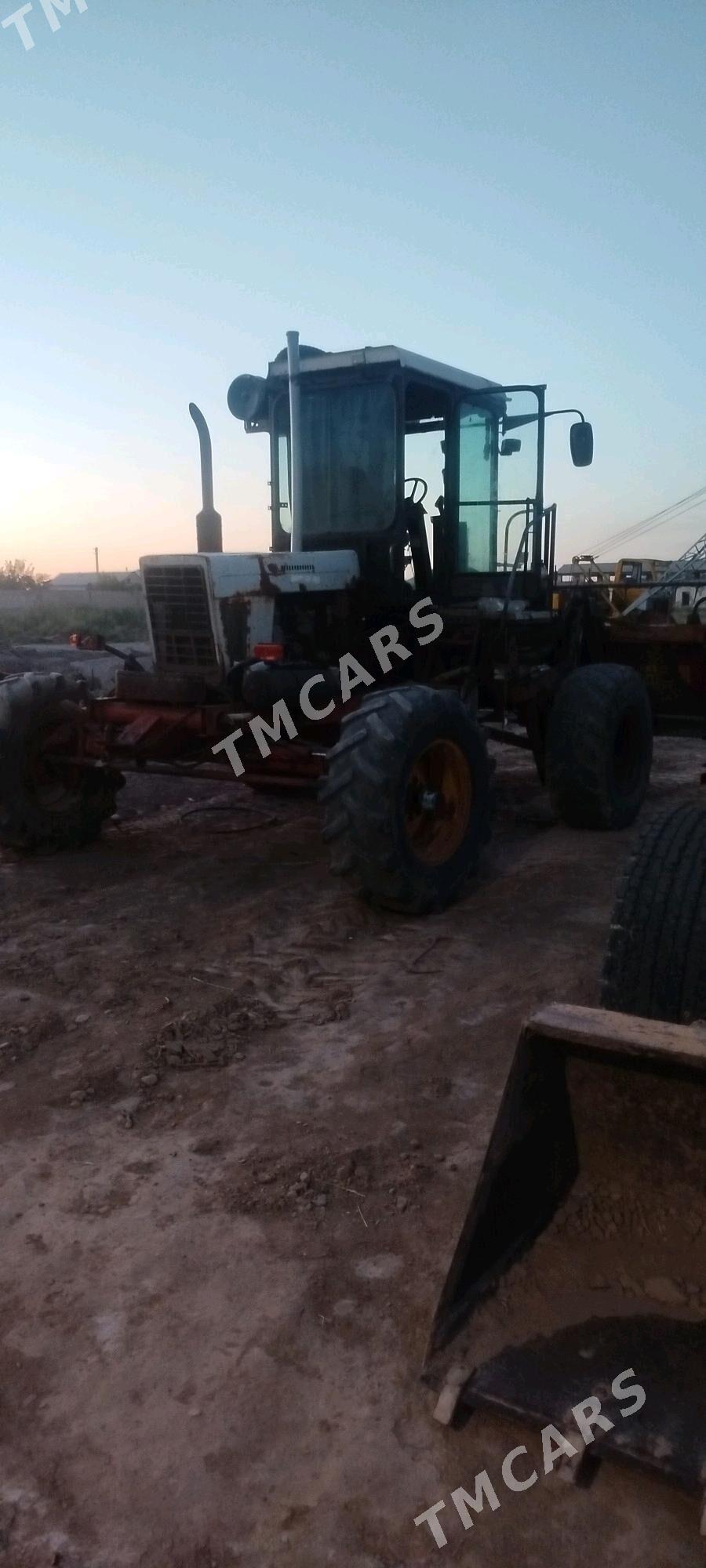 MTZ 82 1990 - 300 000 TMT - Babadaýhan - img 3