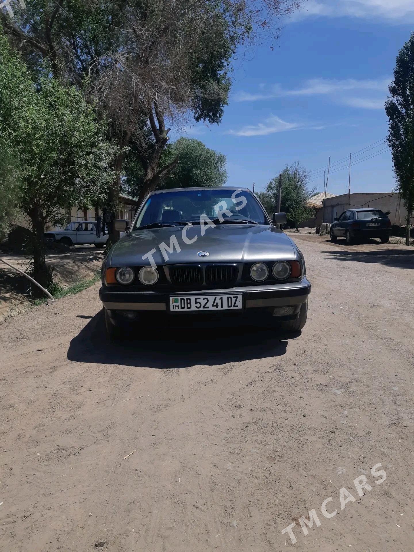 BMW 525 1993 - 60 000 TMT - Гурбансолтан Едже - img 5