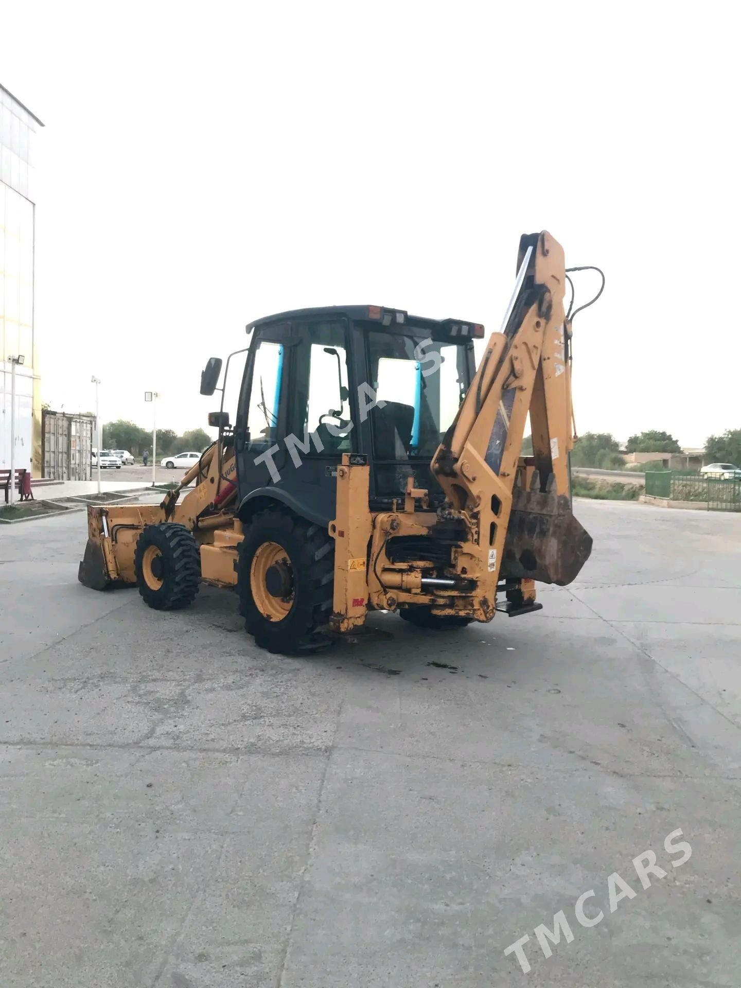 JCB 3CX ECO 2013 - 400 000 TMT - Мары - img 4