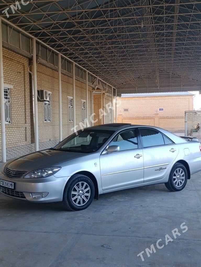 Toyota Camry 2004 - 210 000 TMT - Мары - img 9