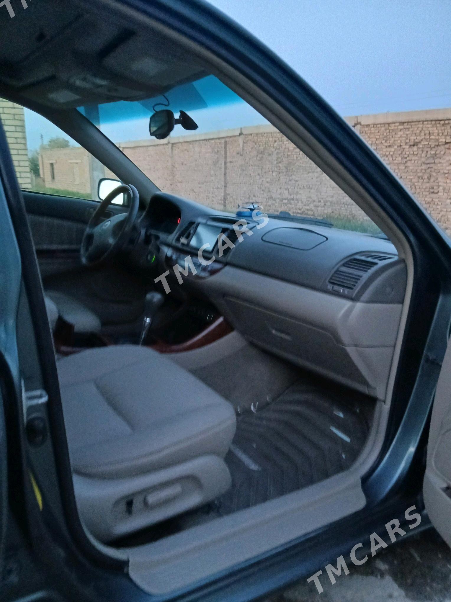 Toyota Camry 2003 - 175 000 TMT - Халач - img 5