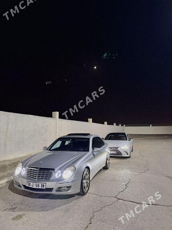 Mercedes-Benz E320 2004 - 145 000 TMT - Балканабат - img 2