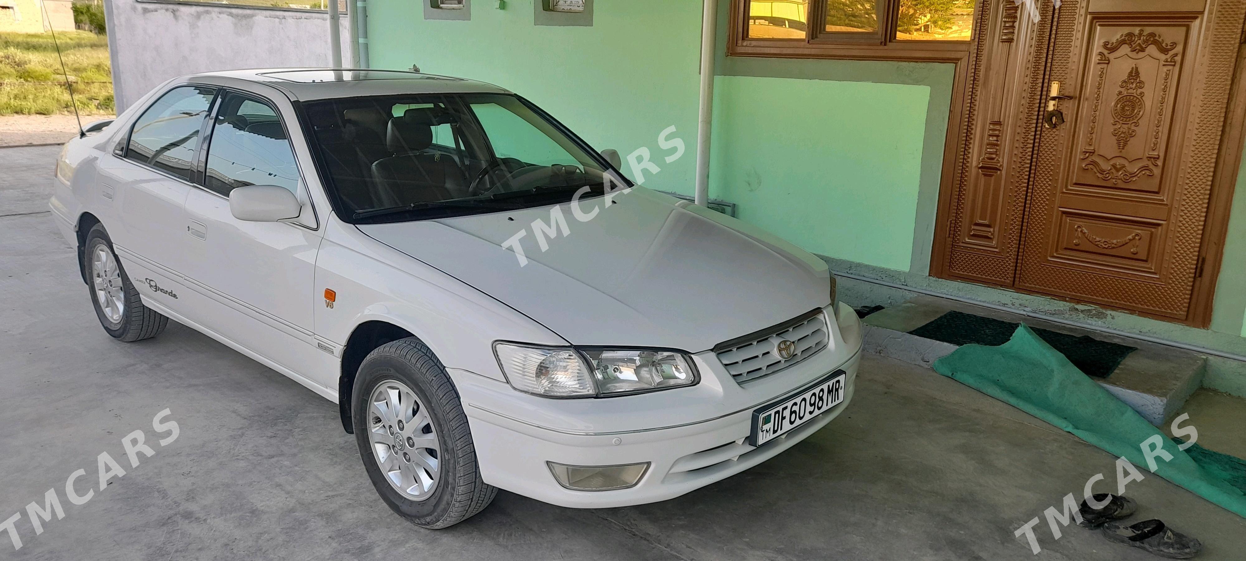Toyota Camry 2001 - 155 000 TMT - Тагтабазар - img 4