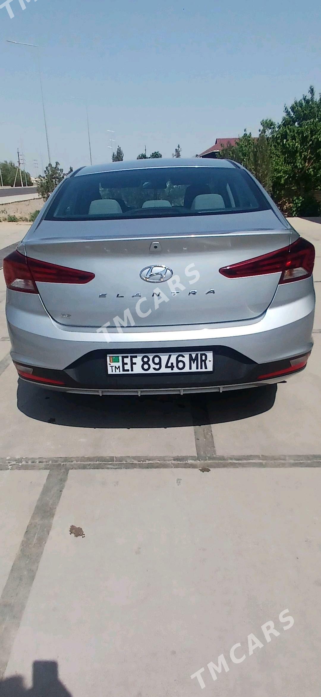 Hyundai Elantra 2020 - 200 000 TMT - Мары - img 4