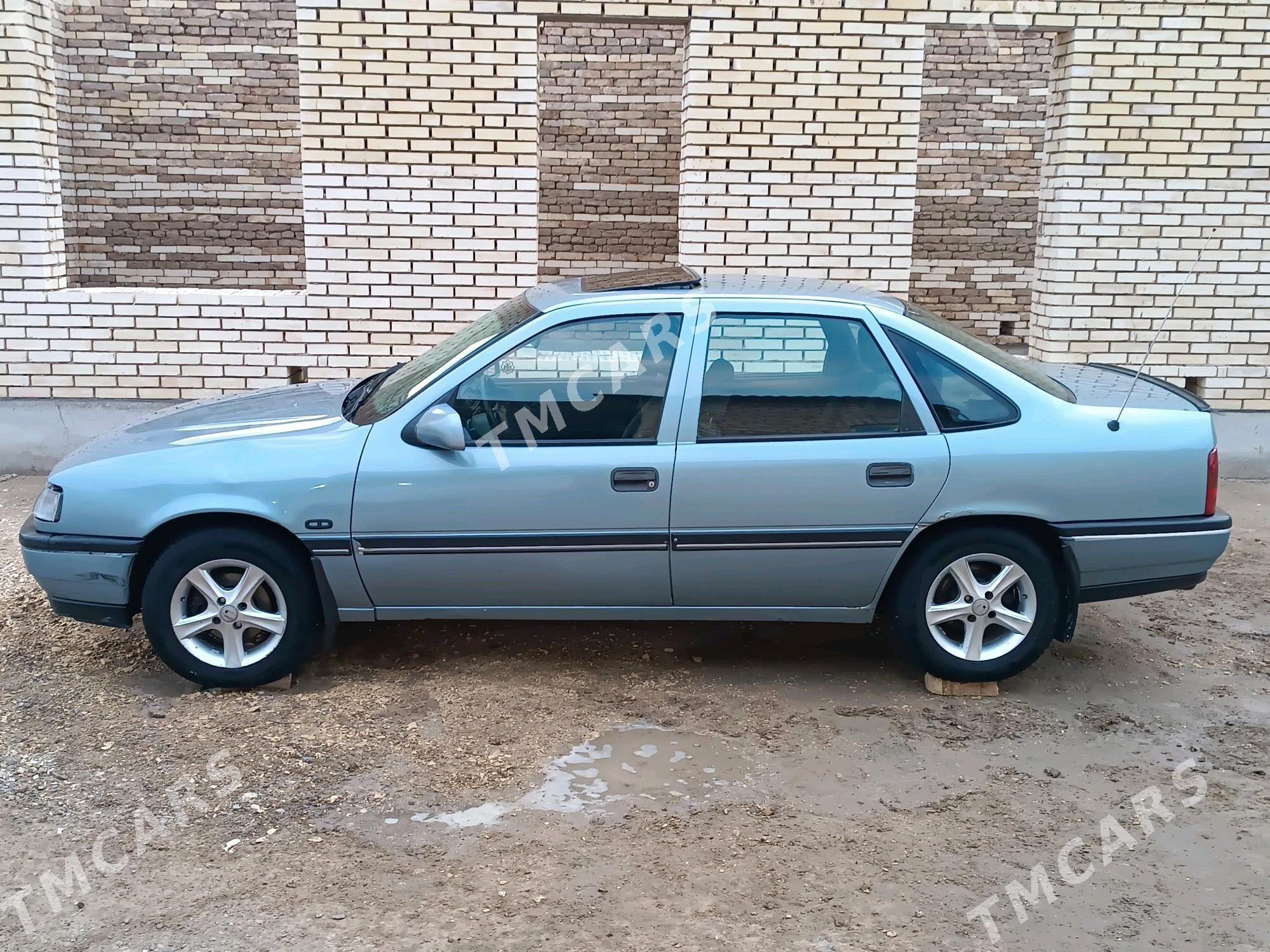Opel Vectra 1989 - 35 000 TMT - Сакарчага - img 6