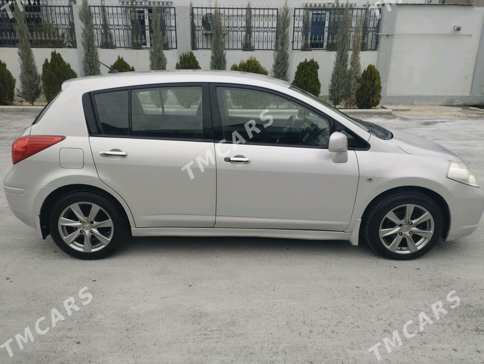 Nissan Versa 2010 - 105 000 TMT - Aşgabat - img 4