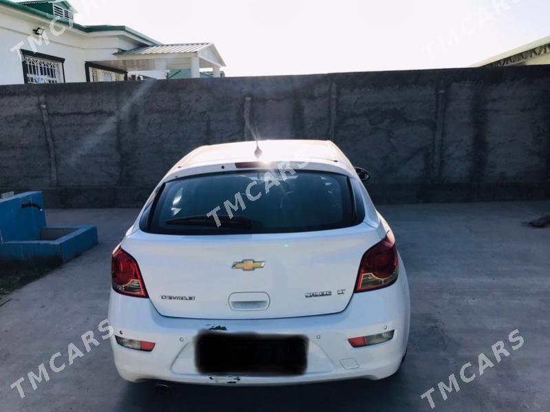 Chevrolet Cruze 2012 - 140 000 TMT - Тязе заман - img 8