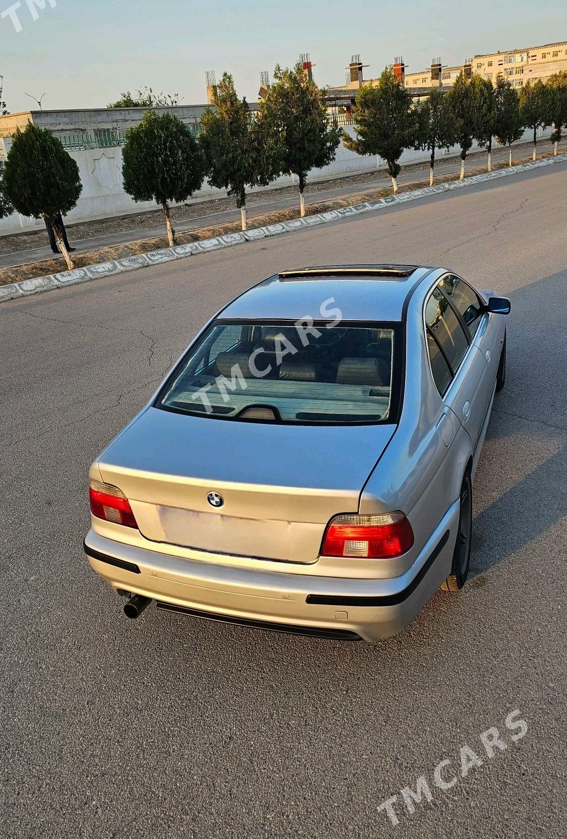 BMW E39 1999 - 97 000 TMT - Aşgabat - img 2