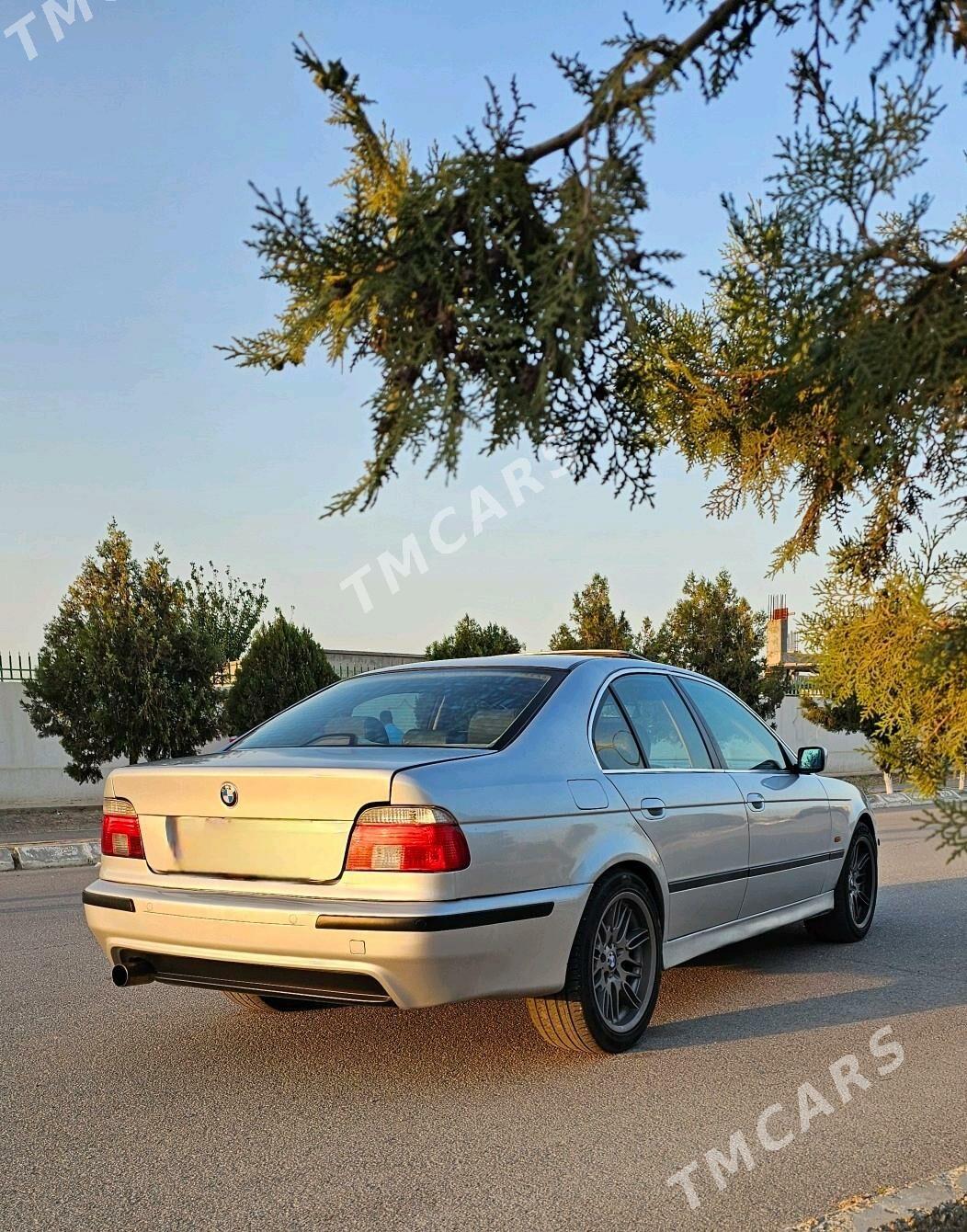 BMW E39 1999 - 97 000 TMT - Aşgabat - img 4