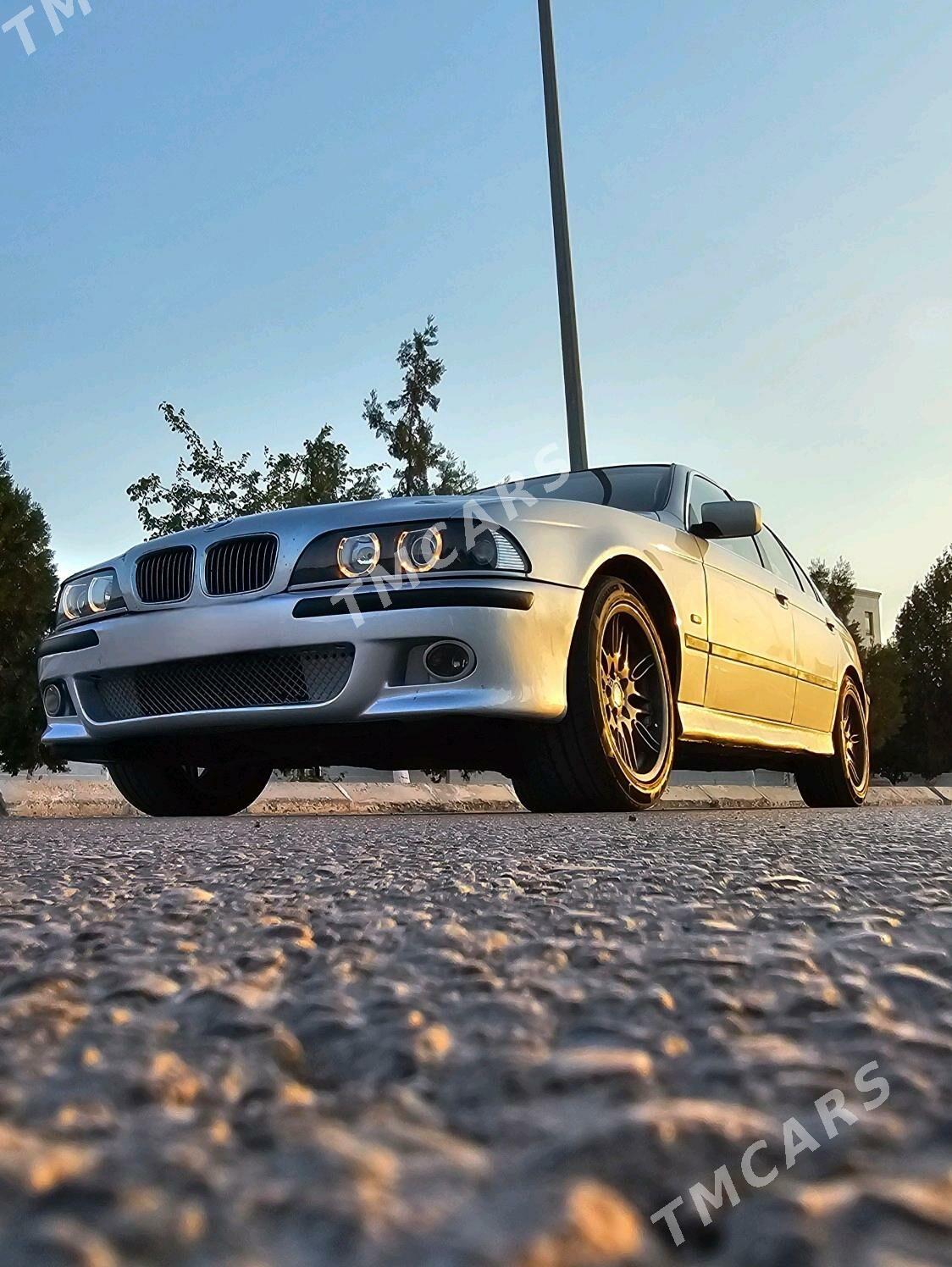 BMW E39 1999 - 97 000 TMT - Aşgabat - img 3