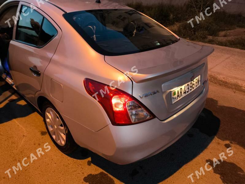 Nissan Versa 2014 - 125 000 TMT - Türkmenbaşy - img 4