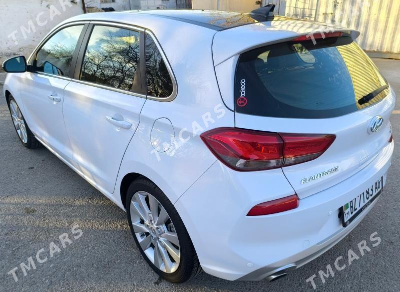 Hyundai Elantra GT 2017 - 262 000 TMT - Ашхабад - img 8