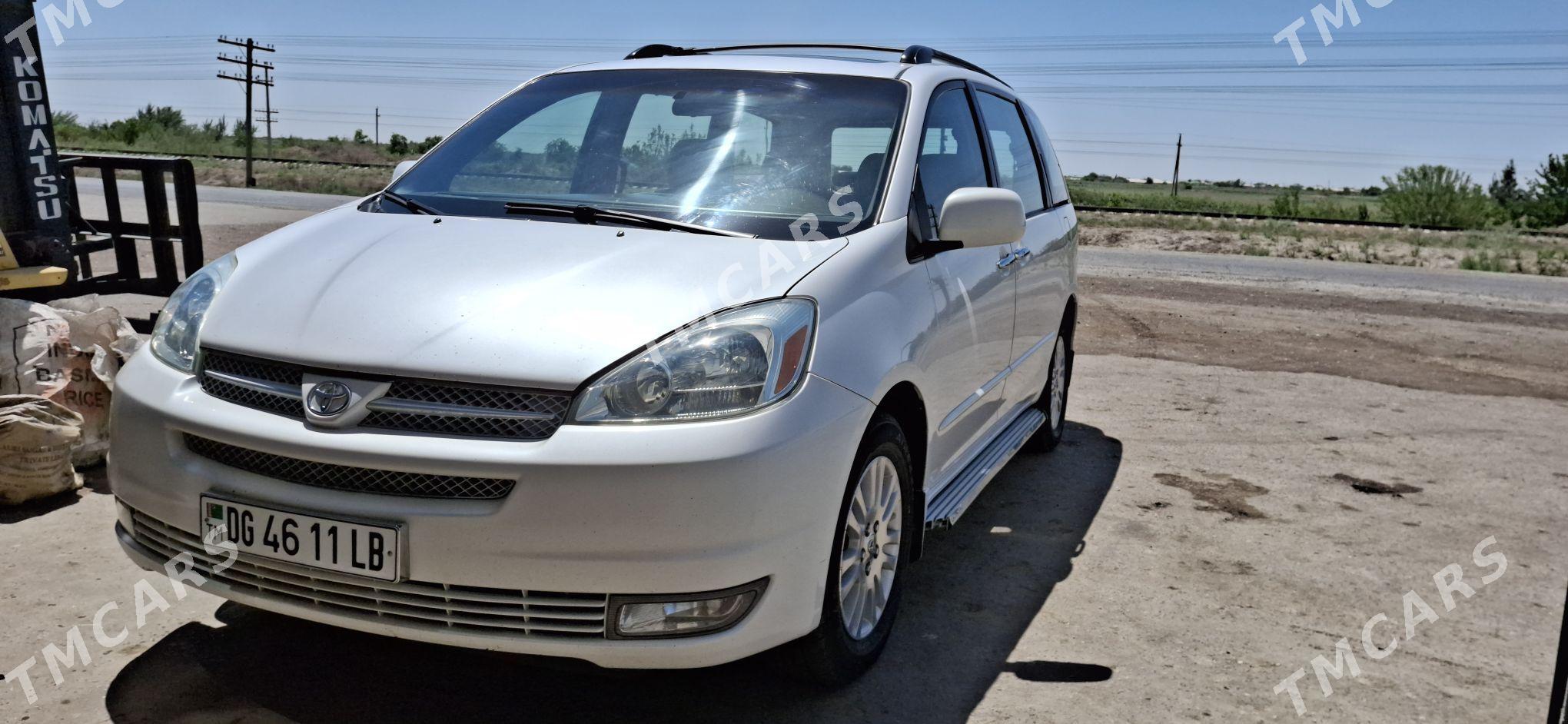 Toyota Sienna 2004 - 245 000 TMT - Дянев - img 3