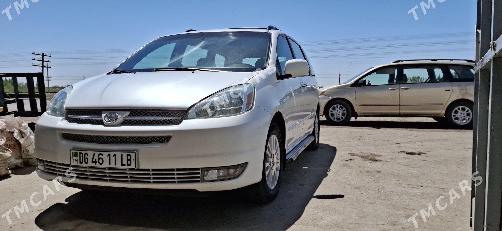 Toyota Sienna 2004 - 245 000 TMT - Дянев - img 4