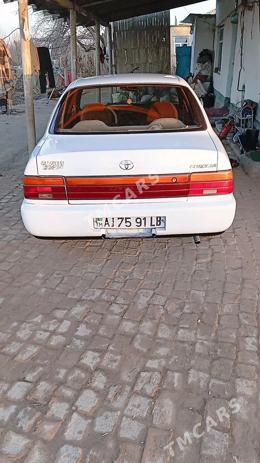 Toyota Corolla 1992 - 50 000 TMT - Гарабекевюл - img 5