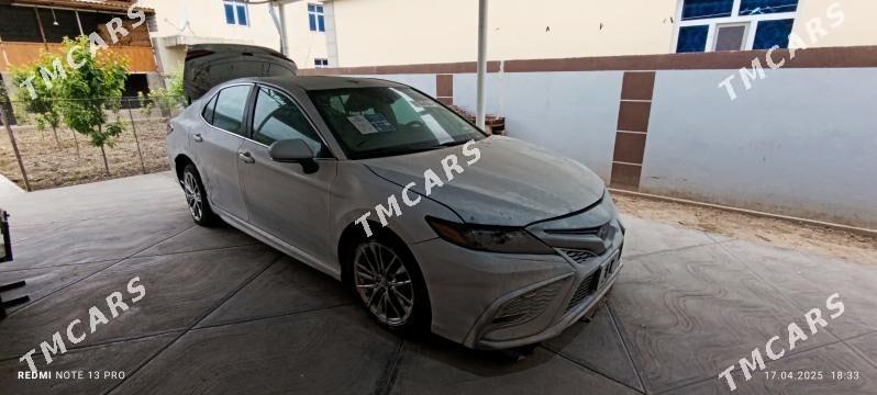 Toyota Camry 2022 - 275 000 TMT - Büzmeýin - img 2