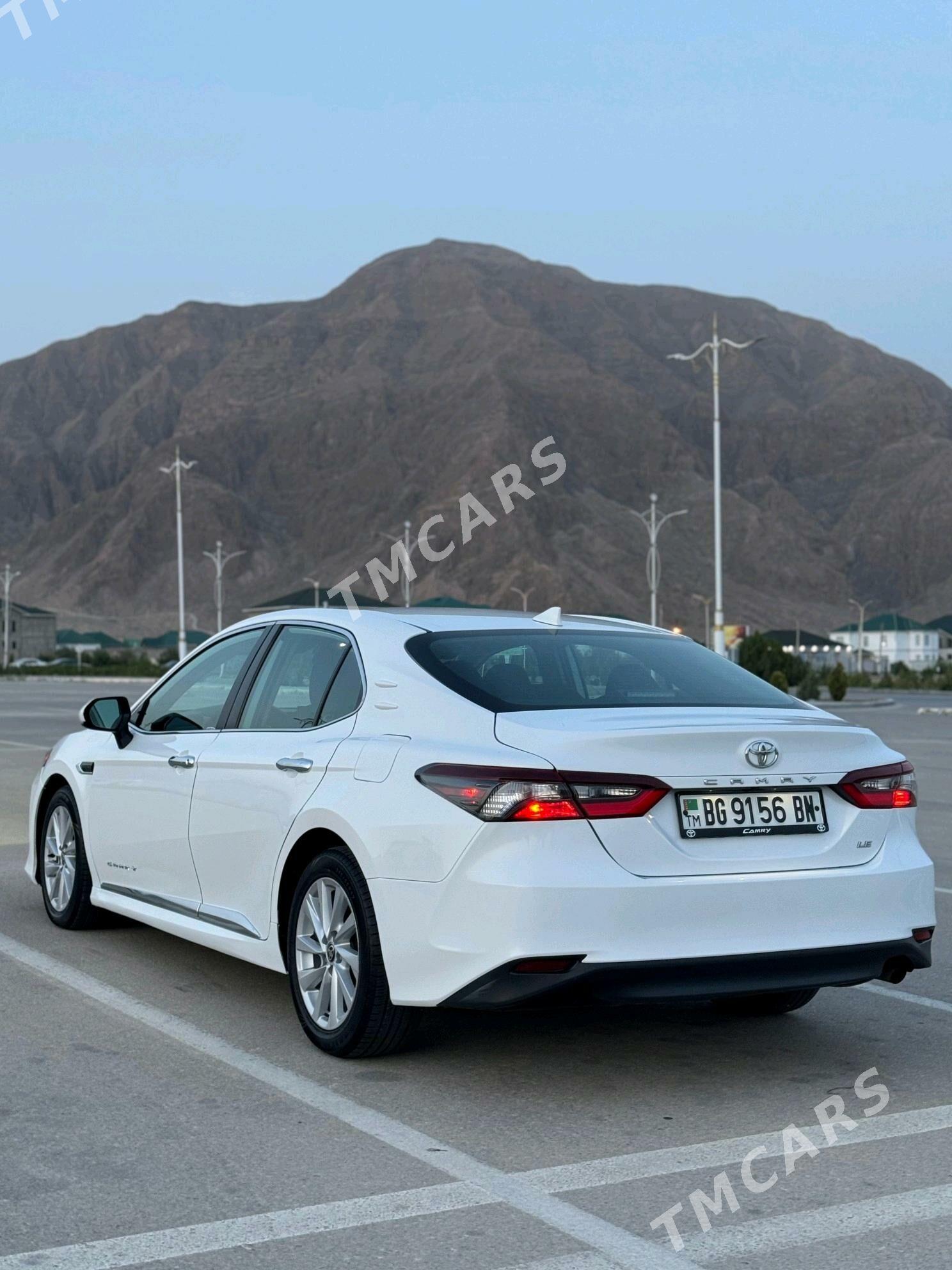 Toyota Camry 2022 - 315 000 TMT - Balkanabat - img 4