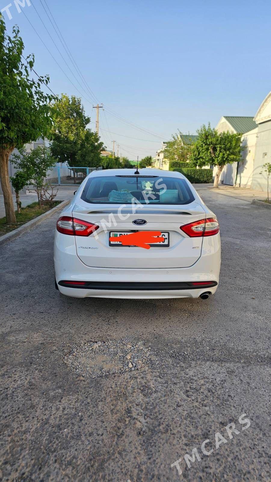Ford Fusion 2015 - 165 000 TMT - Parahat 8 - img 4