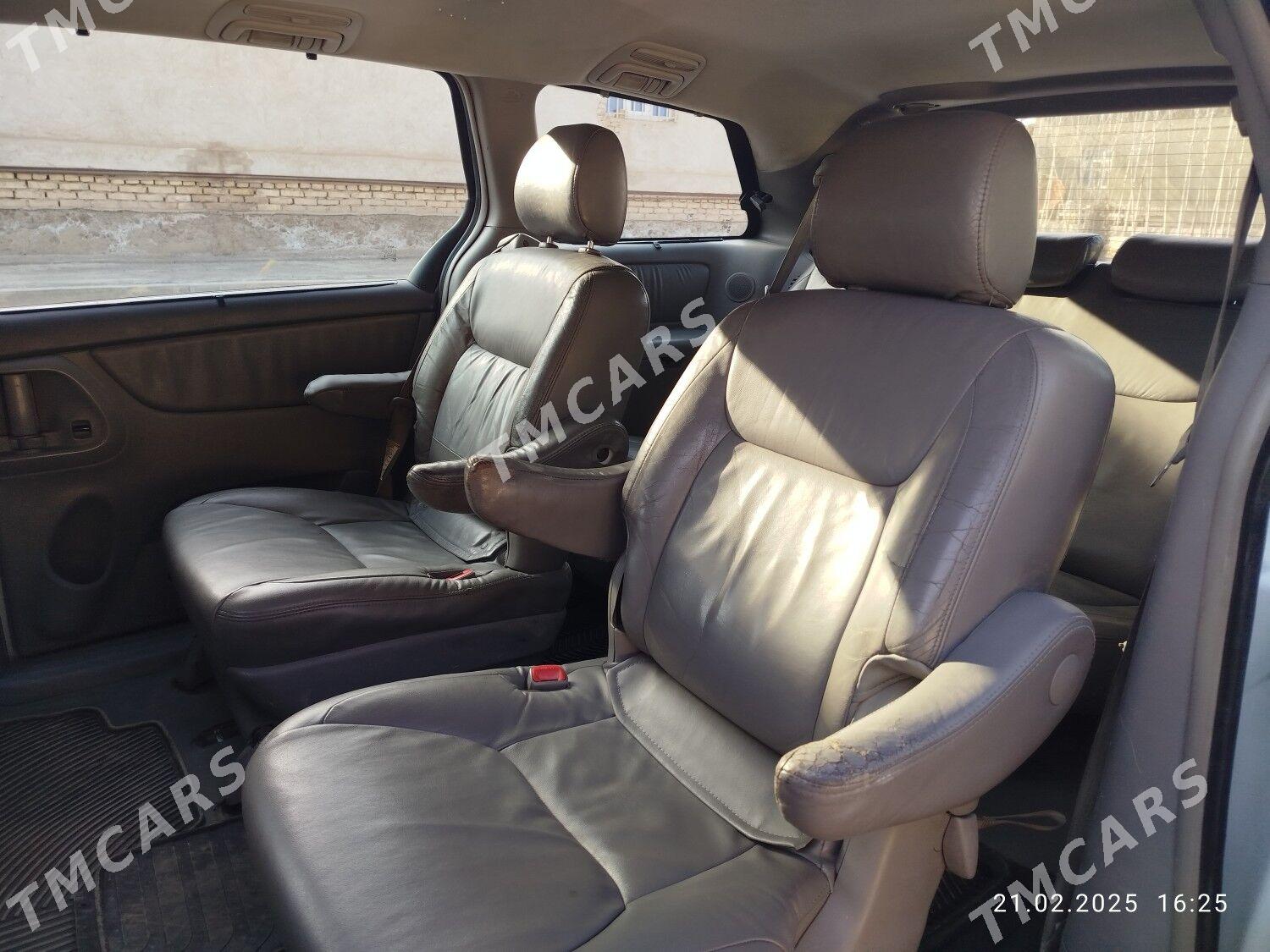 Toyota Sienna 2005 - 200 000 TMT - Губадаг - img 7