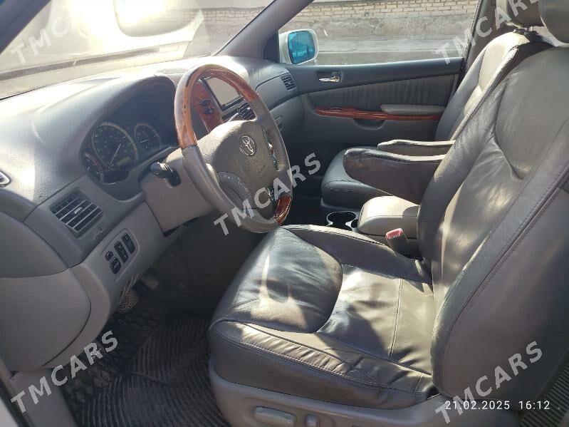 Toyota Sienna 2005 - 200 000 TMT - Губадаг - img 3