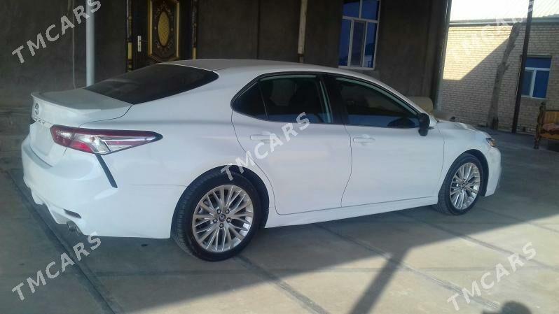 Toyota Camry 2020 - 286 000 TMT - Векильбазар - img 3
