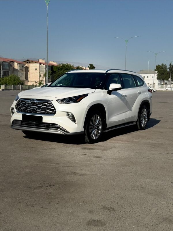 Toyota Highlander 2021 - 870 000 TMT - 6 мкр - img 3