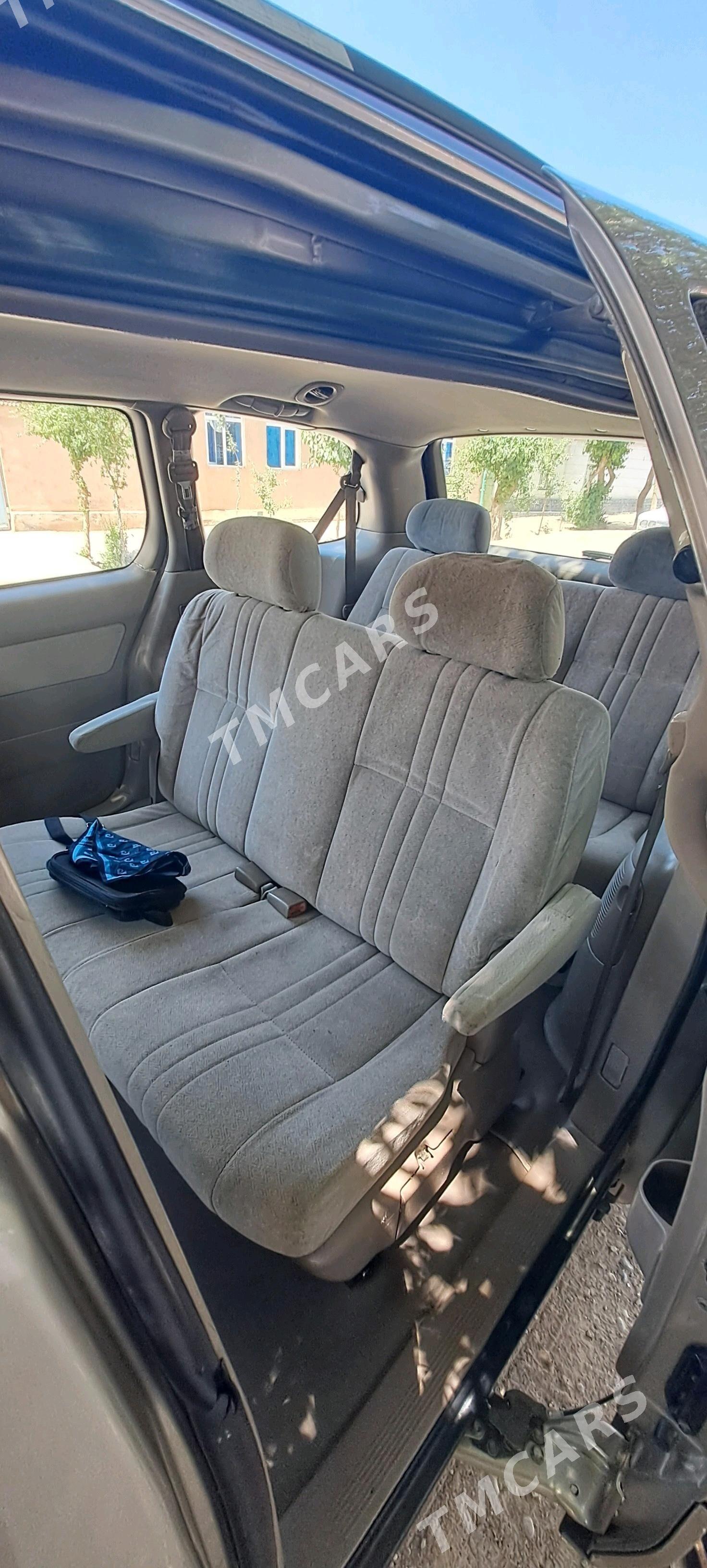 Toyota Sienna 2000 - 130 000 TMT - Ёлётен - img 5