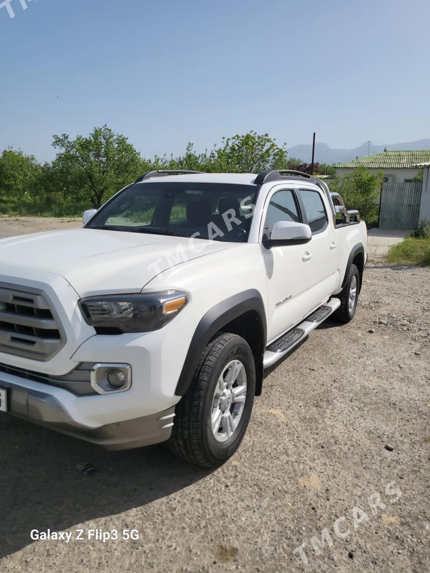 Toyota Tacoma 2019 - 400 000 TMT - Aşgabat - img 7