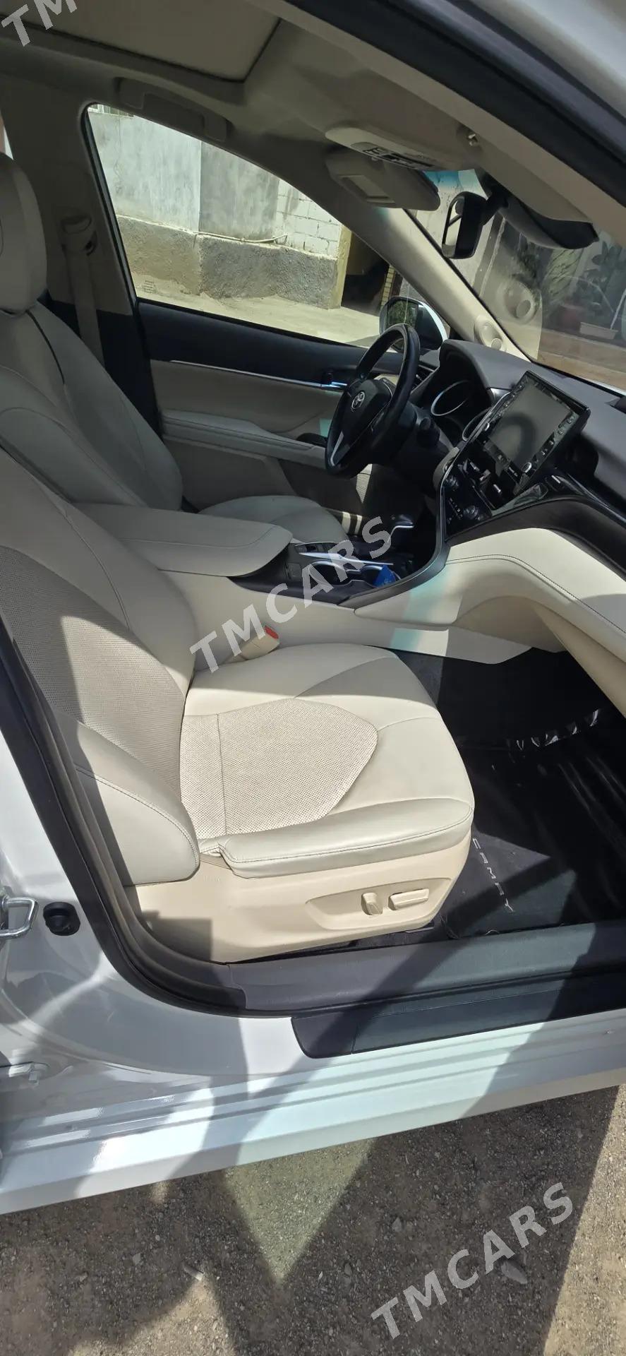 Toyota Camry 2021 - 448 000 TMT - Туркменбаши - img 1