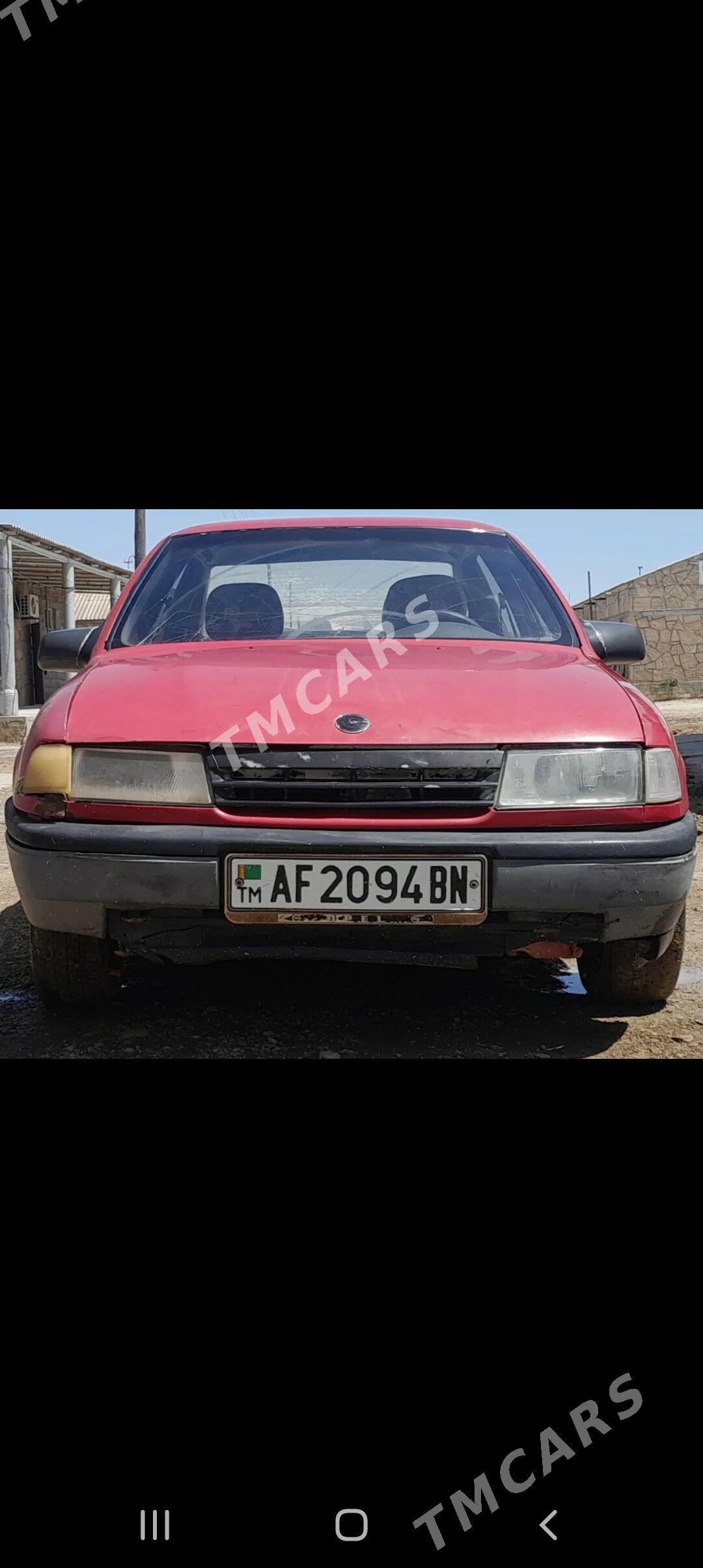 Opel Vectra 1989 - 16 000 TMT - Etrek - img 3