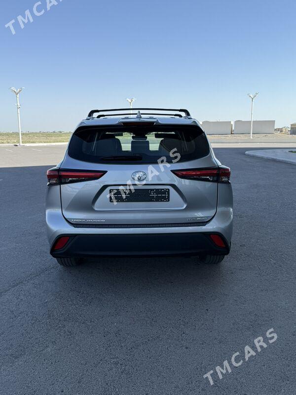 Toyota Highlander 2022 - 580 000 TMT - Туркменабат - img 7