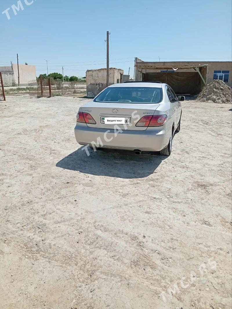 Lexus ES 330 2004 - 210 000 TMT - Этрек - img 4