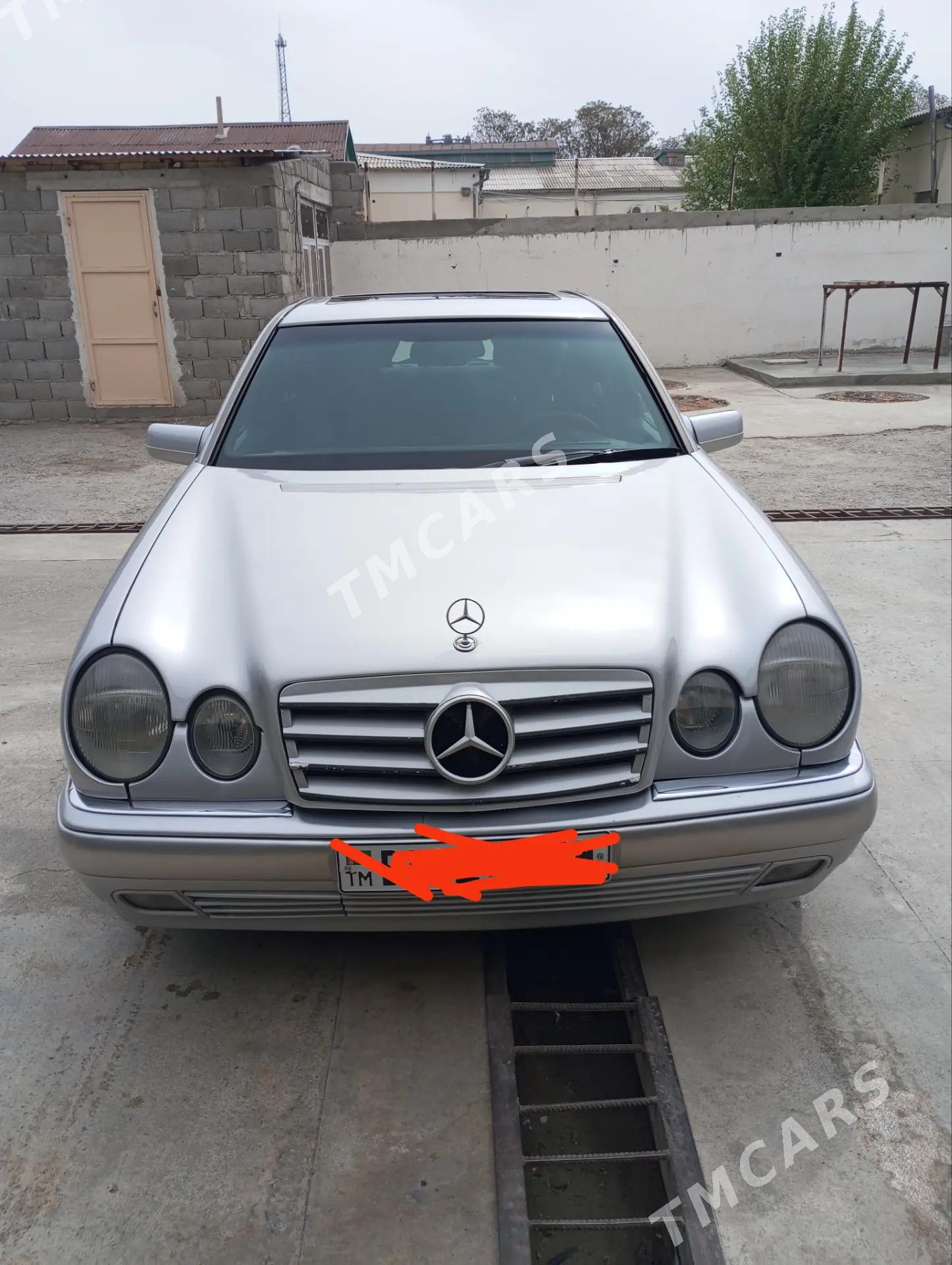 Mercedes-Benz 230E 1998 - 75 000 TMT - Гызыларбат - img 9