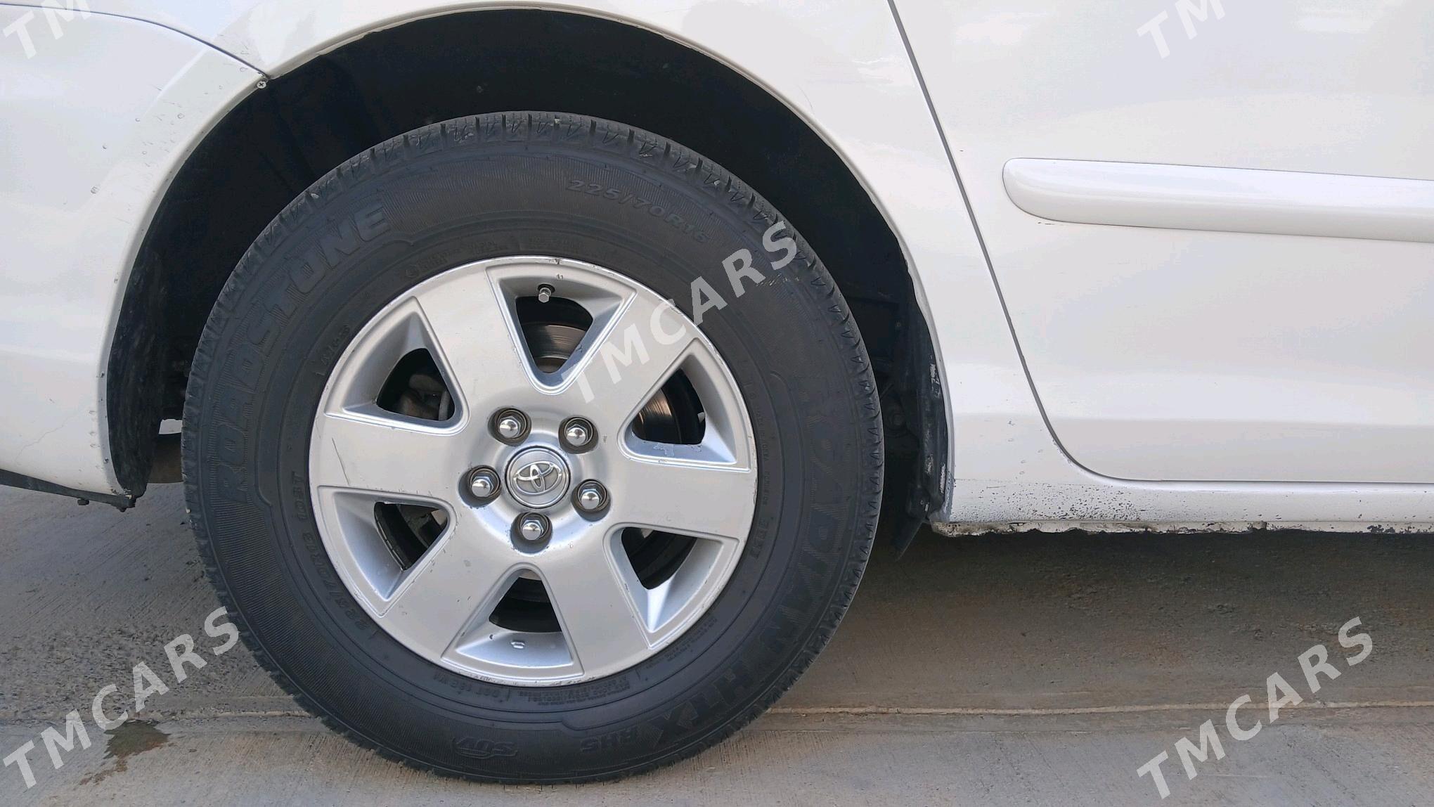 Toyota Sienna 2009 - 190 000 TMT - Tejen - img 4