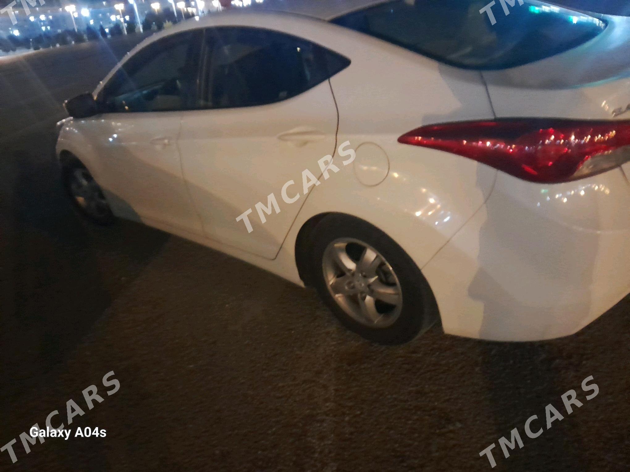 Hyundai Elantra 2011 - 135 000 TMT - Bäherden - img 2