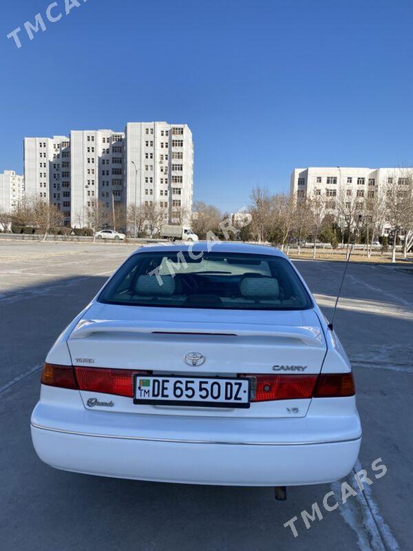 Toyota Camry 2000 - 133 000 TMT - Daşoguz - img 2