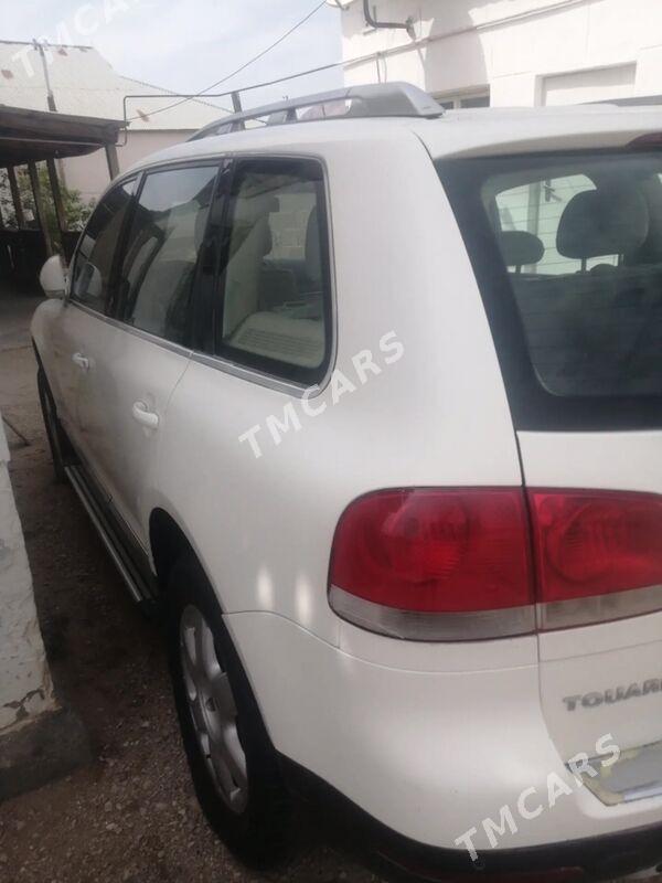 Volkswagen Touareg 2005 - 45 000 TMT - Балканабат - img 3