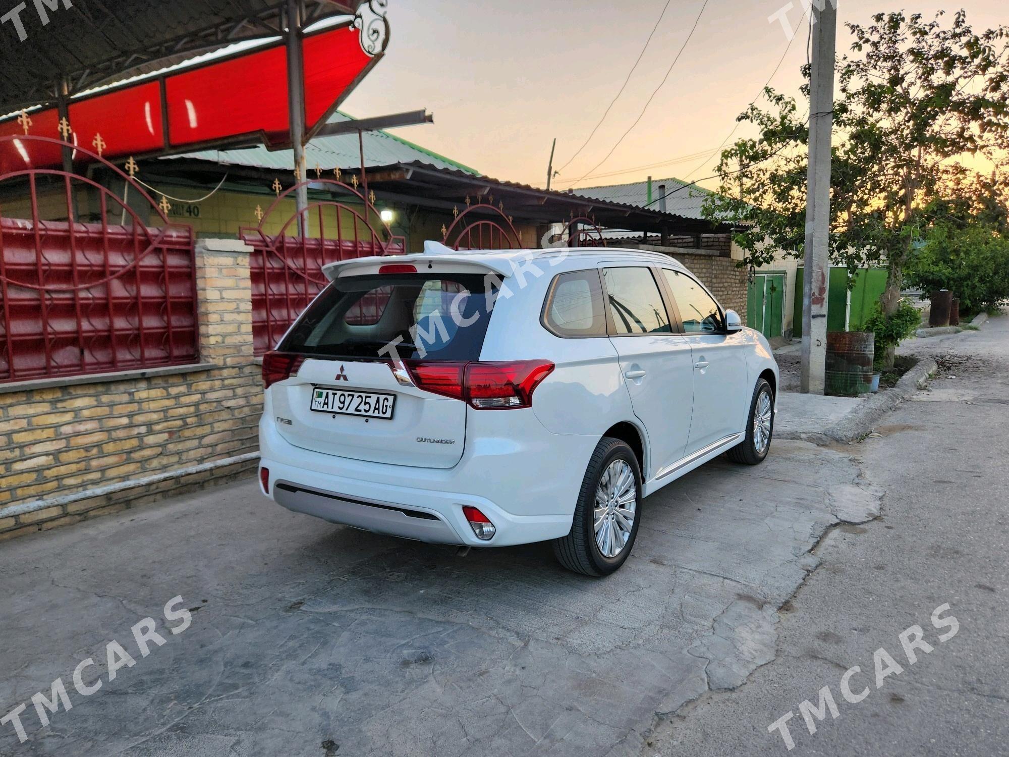 Mitsubishi Outlander 2022 - 305 000 TMT - Ашхабад - img 2