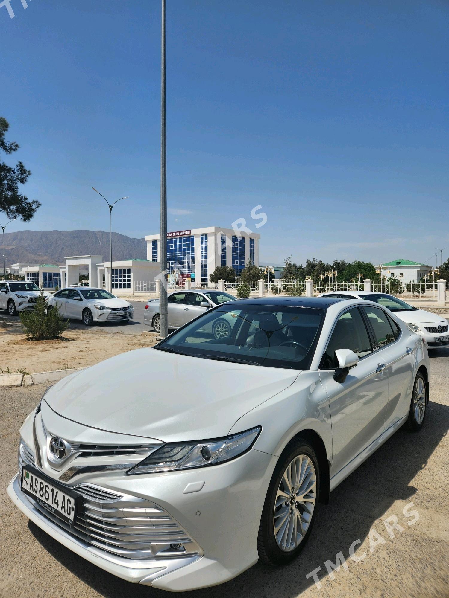 Toyota Camry 2019 - 553 000 TMT - Aşgabat - img 3