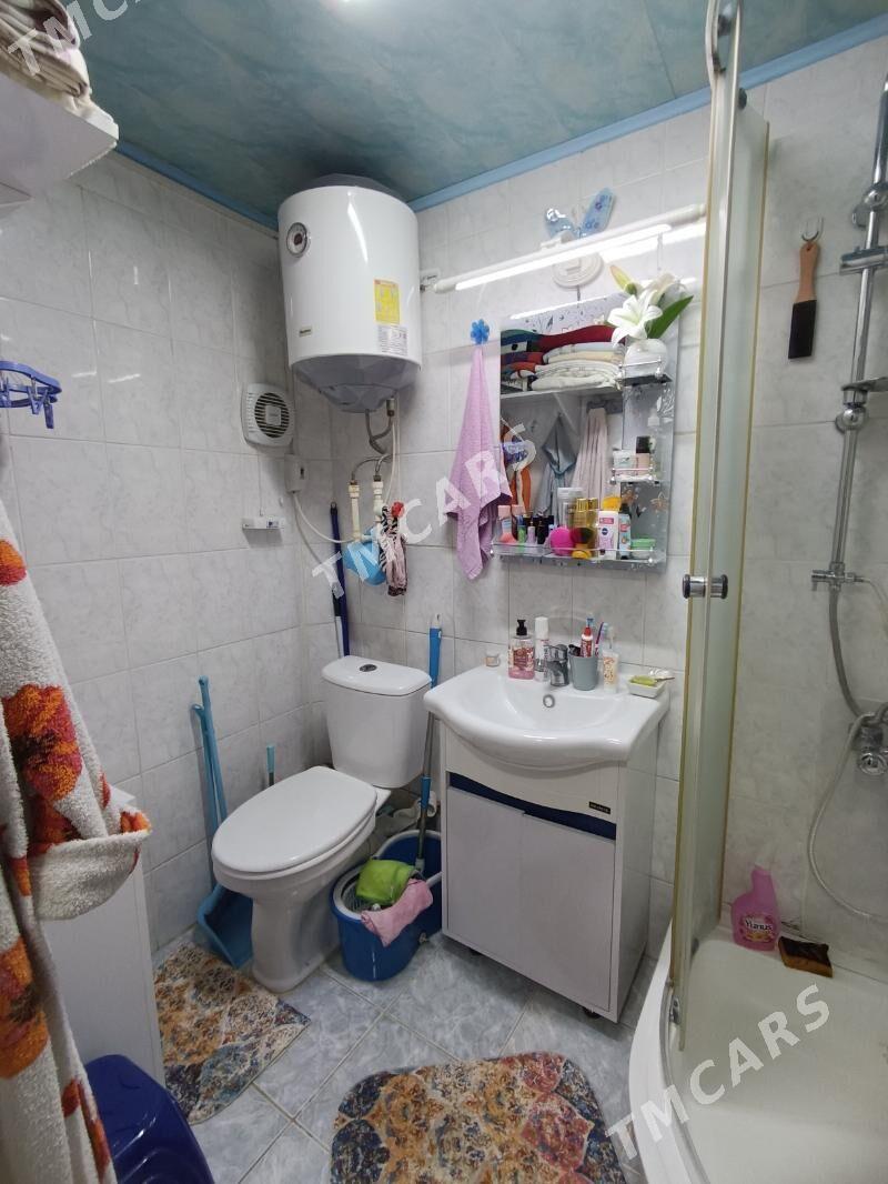 1×2 ком-40м²,3эт.6 мкр! - 6 мкр - img 6