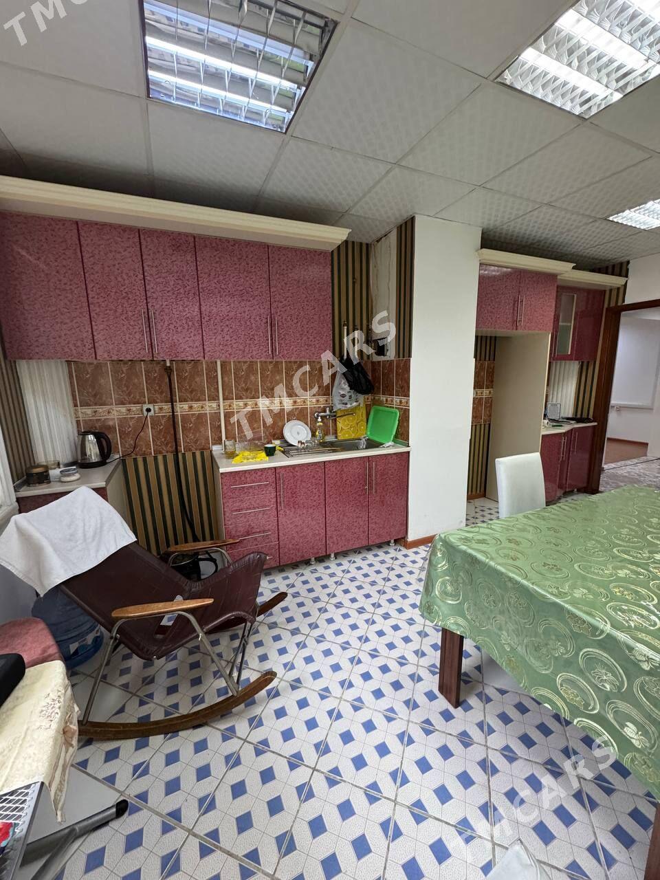 3 kom 2 etaj DOSAAF 120м² - Dosaaf - img 5